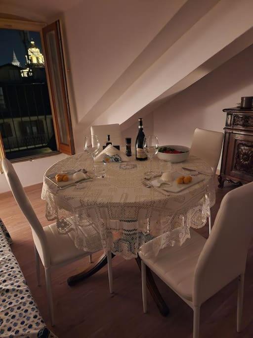 Апартаменты Fil-Rouge - Elegante E Tranquilla Vista In Centro Турин Экстерьер фото